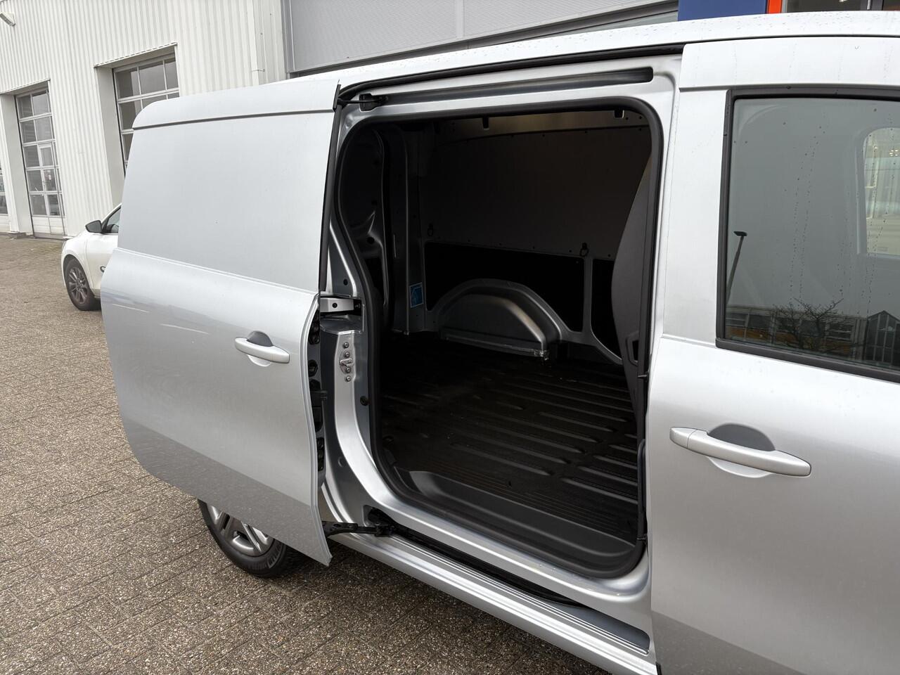 Mercedes-Benz CITAN 110 CDI L2 Pro | Trekhaak | Schuifdeur | Verwarmde buitenspiegels | Zeer Netjes |