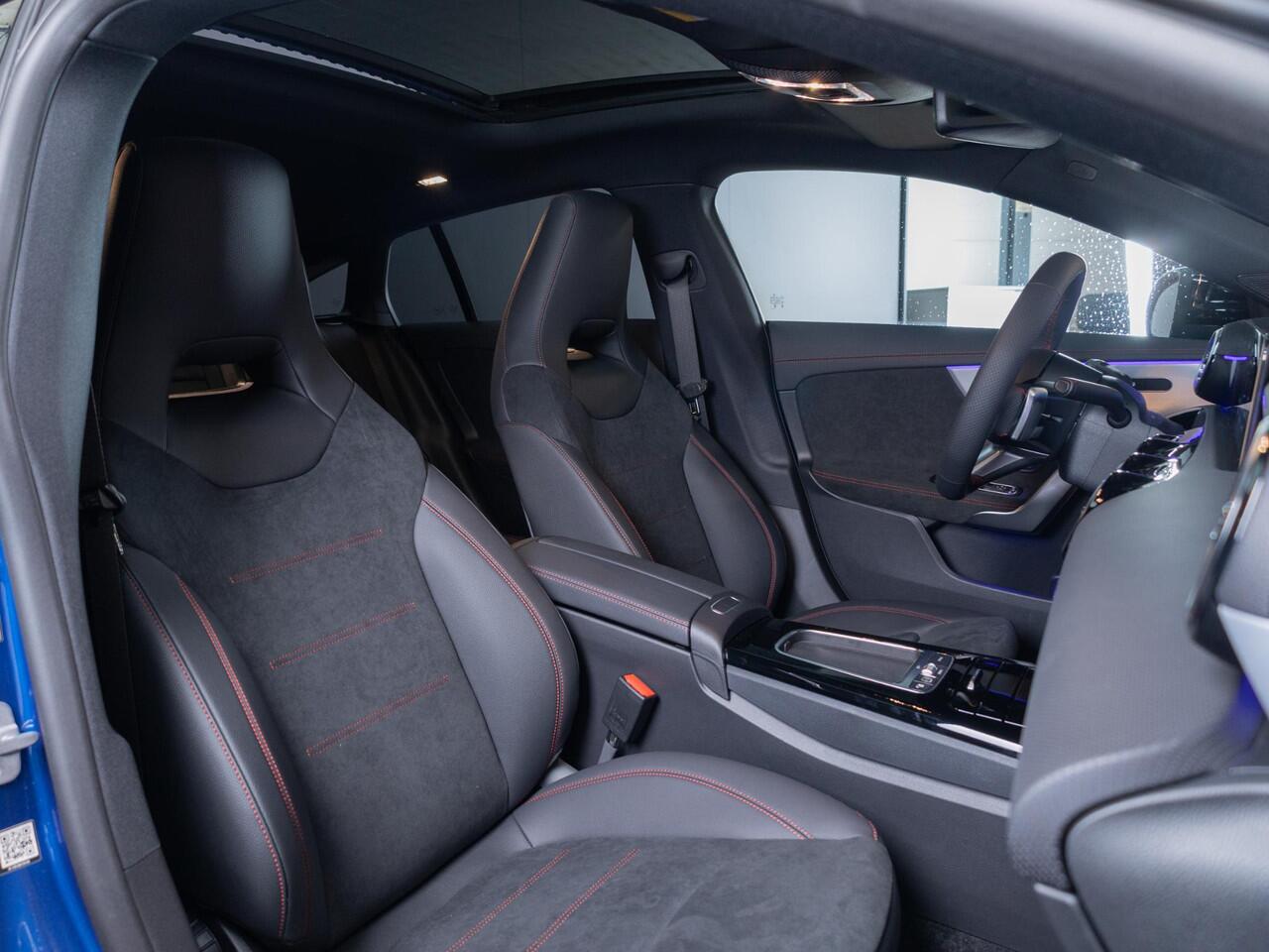 Mercedes-Benz CLA-KLASSE Shooting Brake 180 Star Edition AMG LIMITED Panorama dak