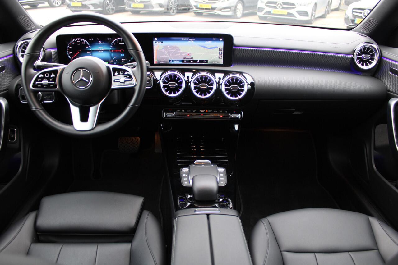 Mercedes-Benz CLA-KLASSE 250e Premium NIGHT PAKKET LEDER SFEER WIDESCREEN 18''