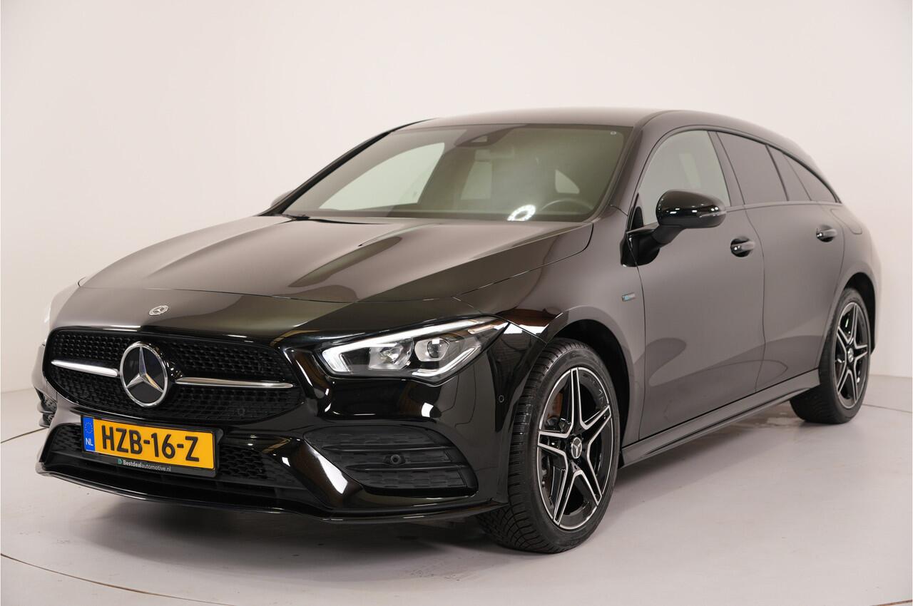 Mercedes-Benz CLA-KLASSE Shooting Brake 250 e AMG Night PHEV 218 pk | Pano | Memory | Keyless | El. achterklep |