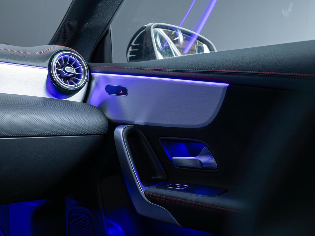 Mercedes-Benz CLA-KLASSE Coupé 250 e Business Solution AMG Limited