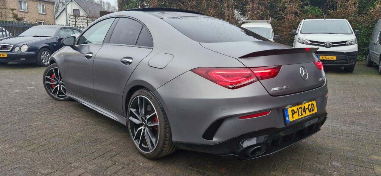 Mercedes-Benz CLA-KLASSE AMG 35 4M Premium Plus