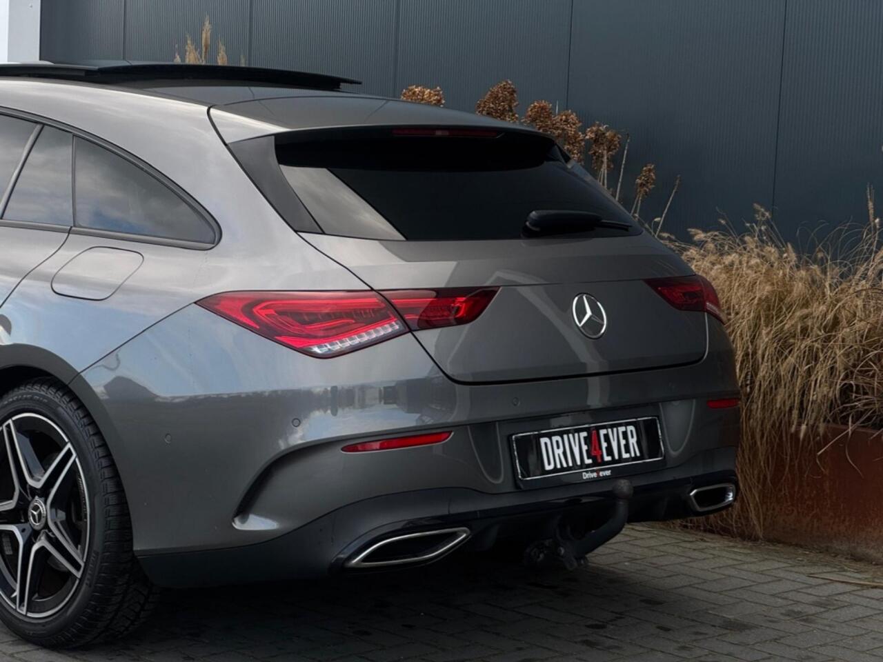 Mercedes-Benz CLA-KLASSE Shooting Brake 180 Bns Sol. AMG FULL PANO SFEER NAVI CAMERA