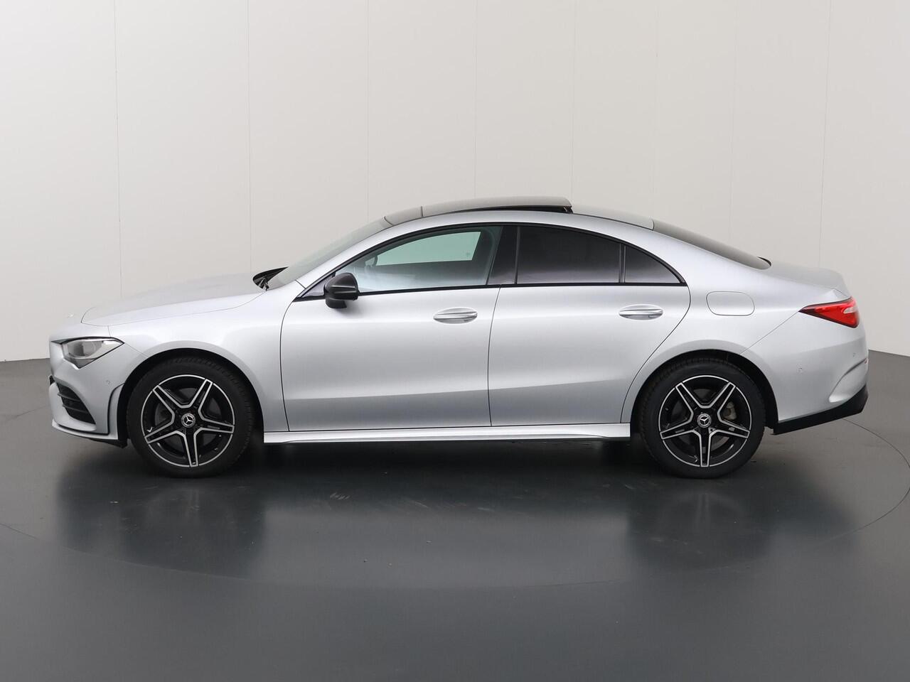Mercedes-Benz CLA-KLASSE 250 e Premium Plus | AMG | Panoramadak | Night pakket |