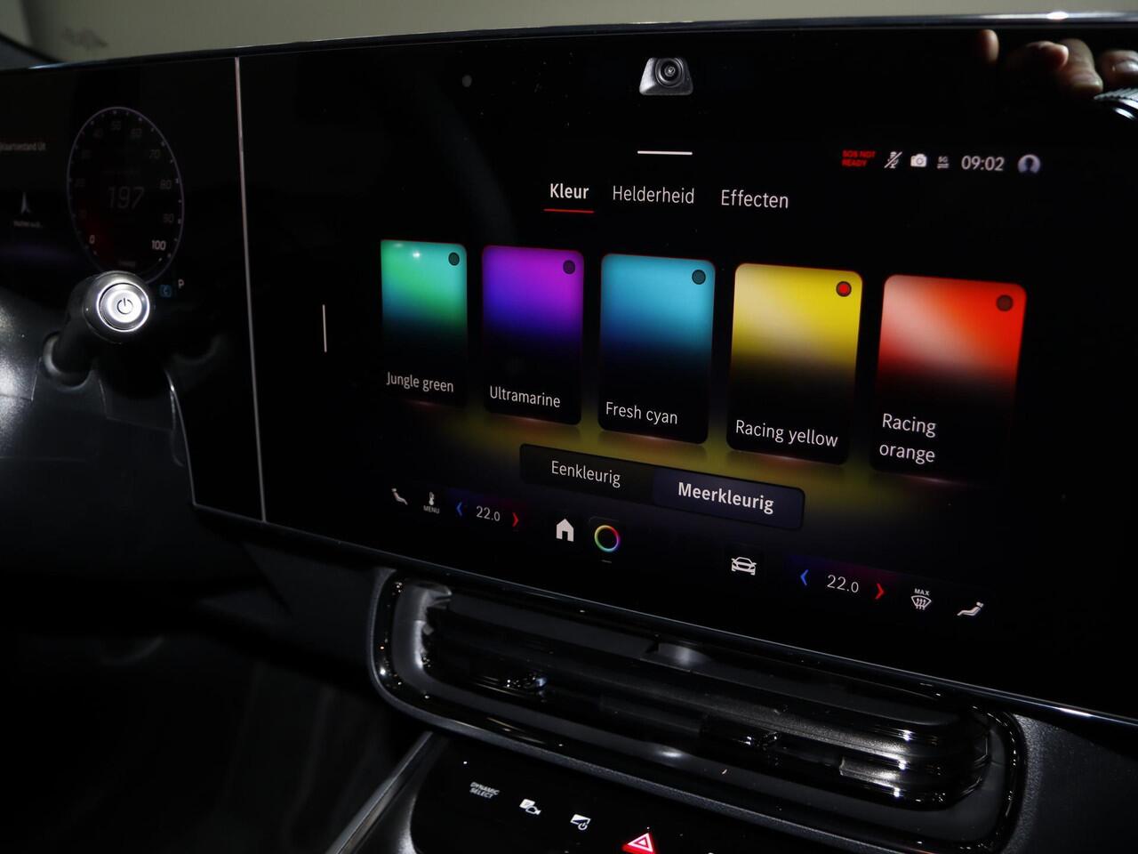 Mercedes-Benz CLA-KLASSE 250+ Launch Edition 85 kWh | Night | Panoramadak | Stoelverwarming | DISTRONIC | Achteruitrijcamera | Dodehoekassistent | Trekhaak |