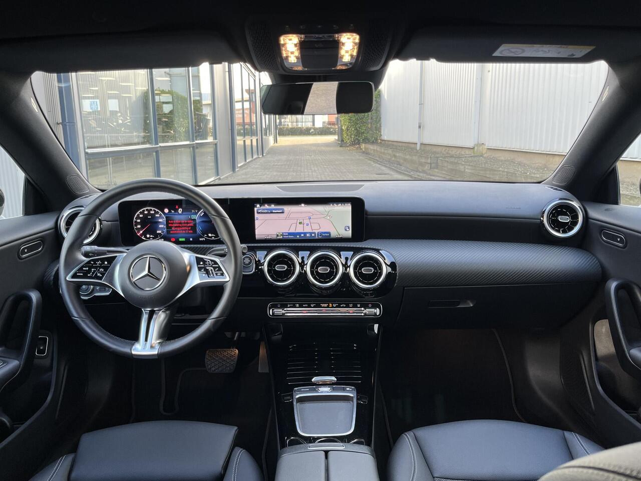 Mercedes-Benz CLA-KLASSE 250 e Star Edition | NL Auto/Navi/Clima/Cruise/Camera/PDC V+A/17"/Digitaal Instrumentenpaneel