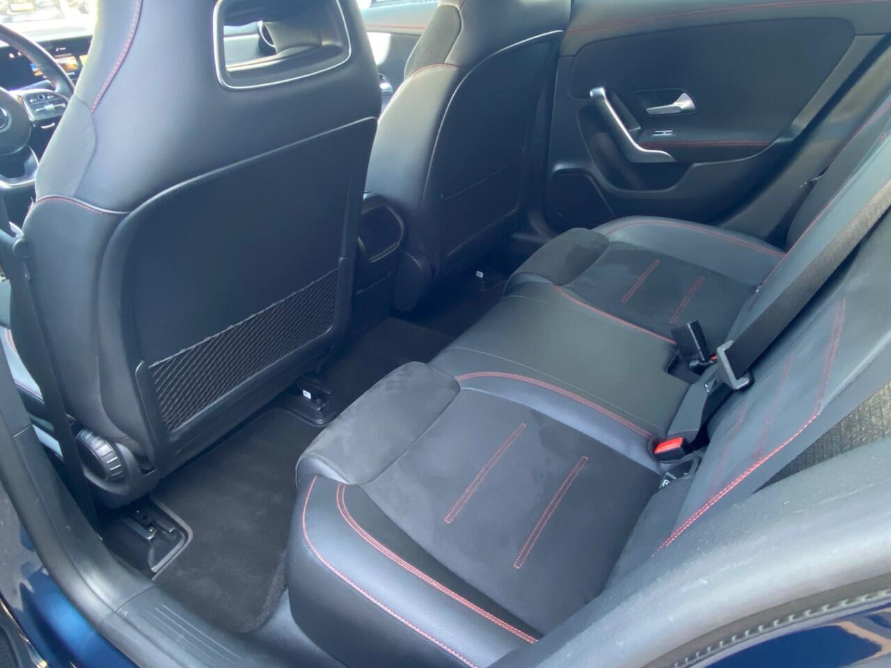 Mercedes-Benz CLA-KLASSE 200 Business Solution AMG