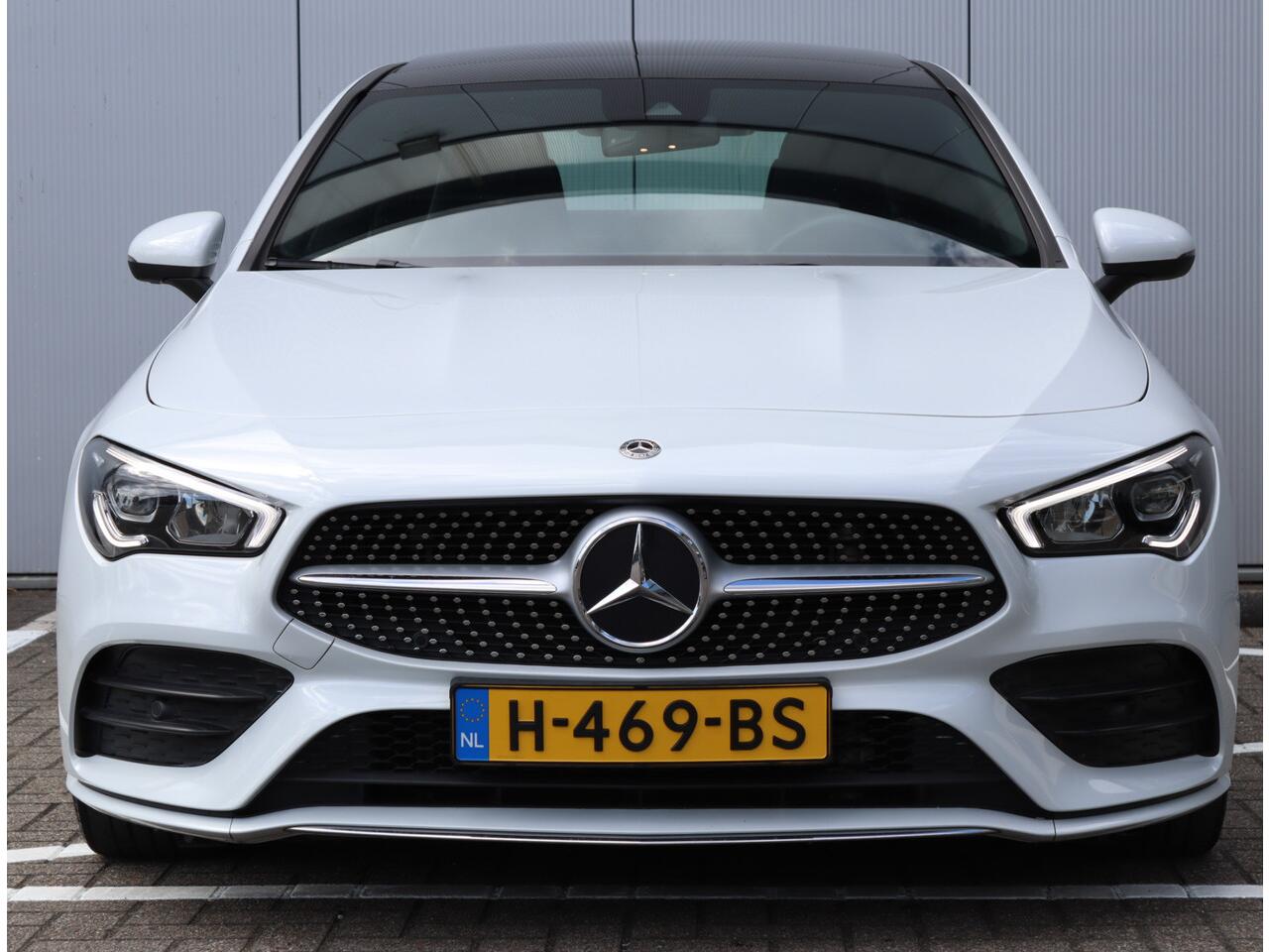 Mercedes-Benz CLA-KLASSE 200 AMG | Panoramadak | Camera | LED | Org. NL