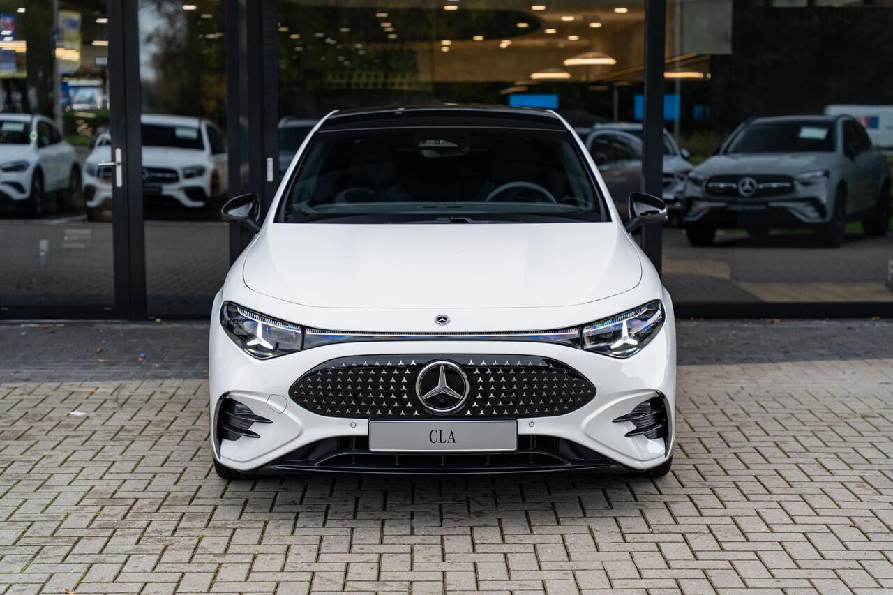 Mercedes-Benz CLA-KLASSE 250+ Launch Edition 85 kWh | Night | Panoramadak | DISTRONIC | Achteruitrijcamera | Dodehoekassistent |