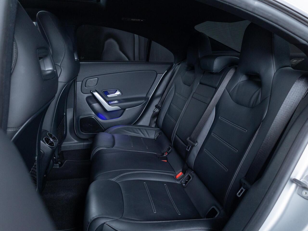 Mercedes-Benz CLA-KLASSE Coupé 250 e AMG Line Panorama dak