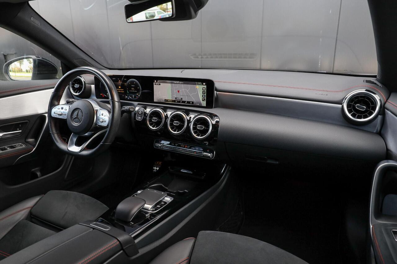 Mercedes-Benz CLA-KLASSE Shooting Brake 200 AMG ? LED ? Camera ? CarPlay