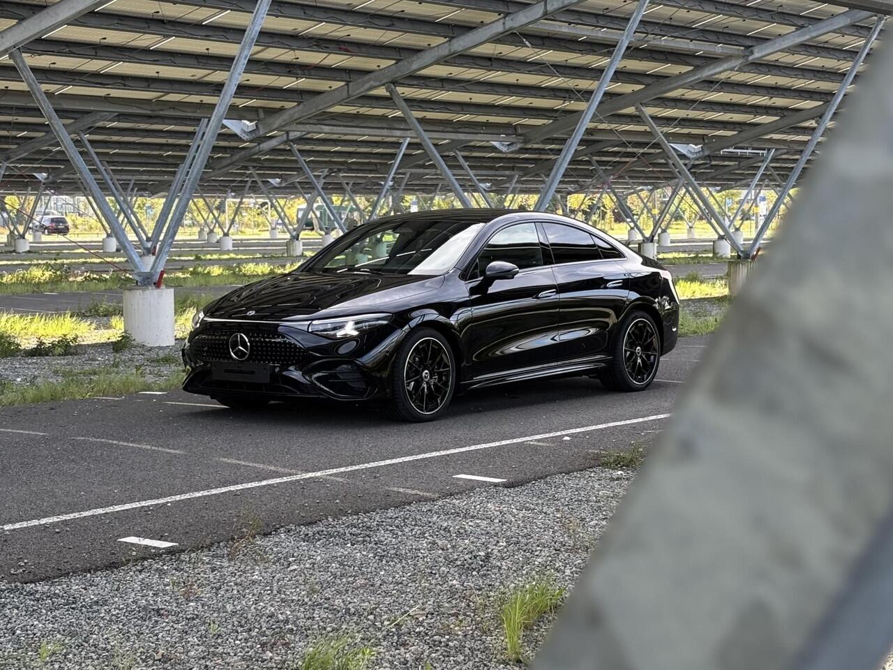 Mercedes-Benz CLA-KLASSE 250+ Launch Edition 85 kWh | Night | Panoramadak | DISTRONIC | Achteruitrijcamera | Dodehoekassistent |