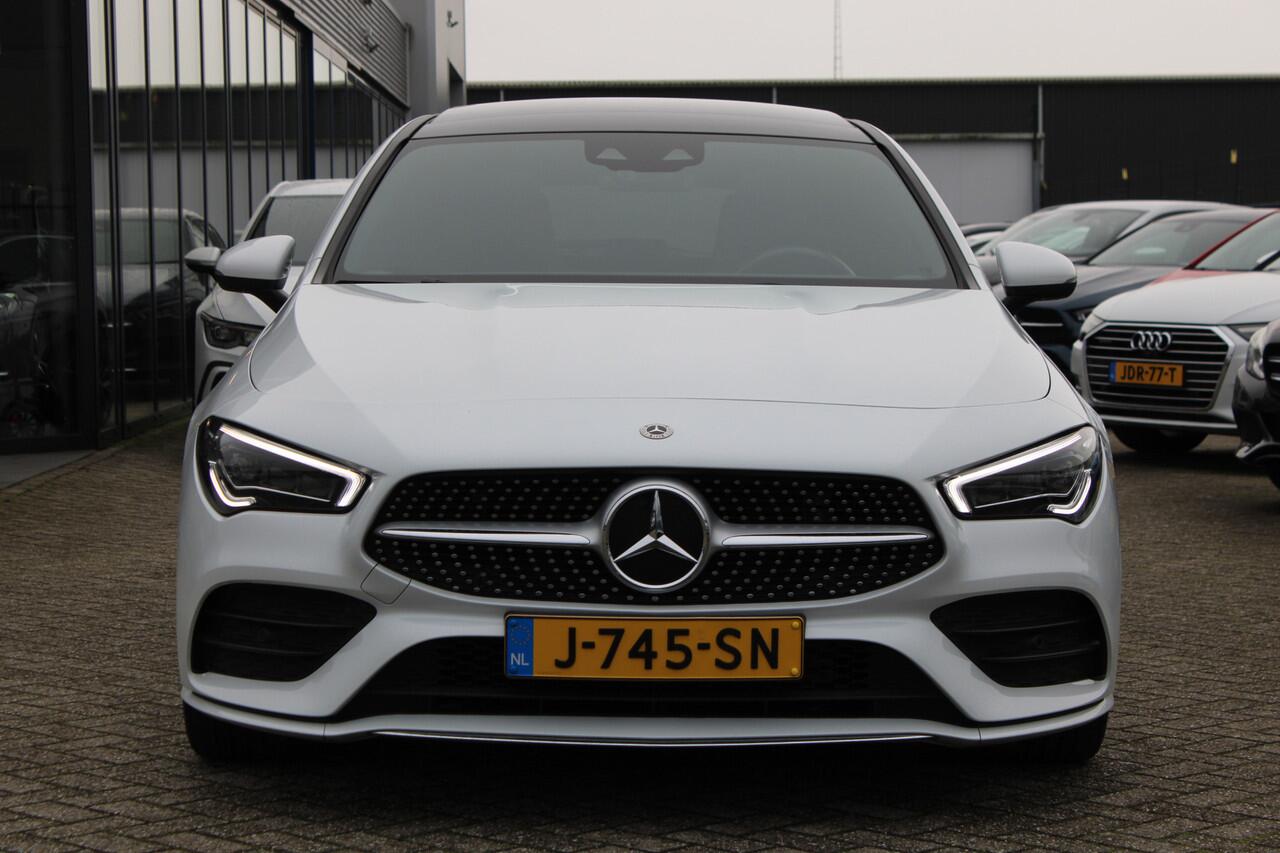 Mercedes-Benz CLA-KLASSE Shooting Brake 180 AUT7 AMG PANORAMADAK MEMORY CARPLAY SFEER TREKHAAK
