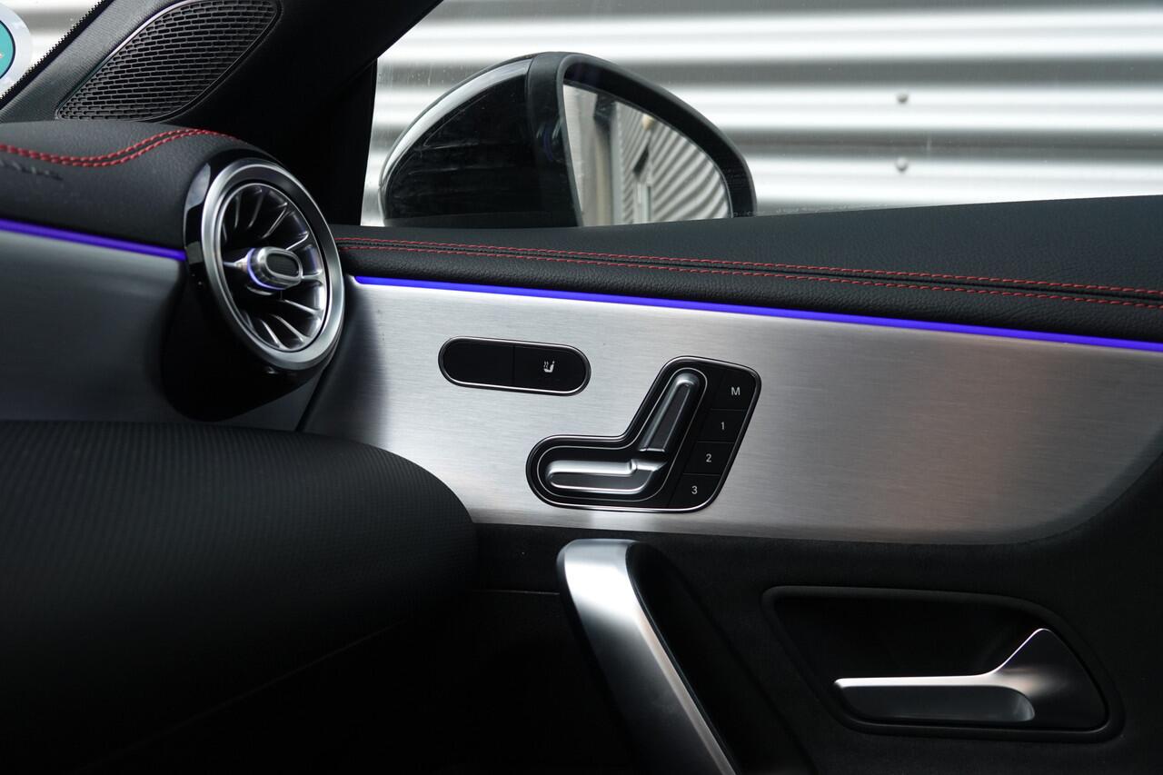 Mercedes-Benz CLA-KLASSE 250 e Business Solution AMG Limited | Night | Pano | Burmester | Memory | Sfeer | Camera |