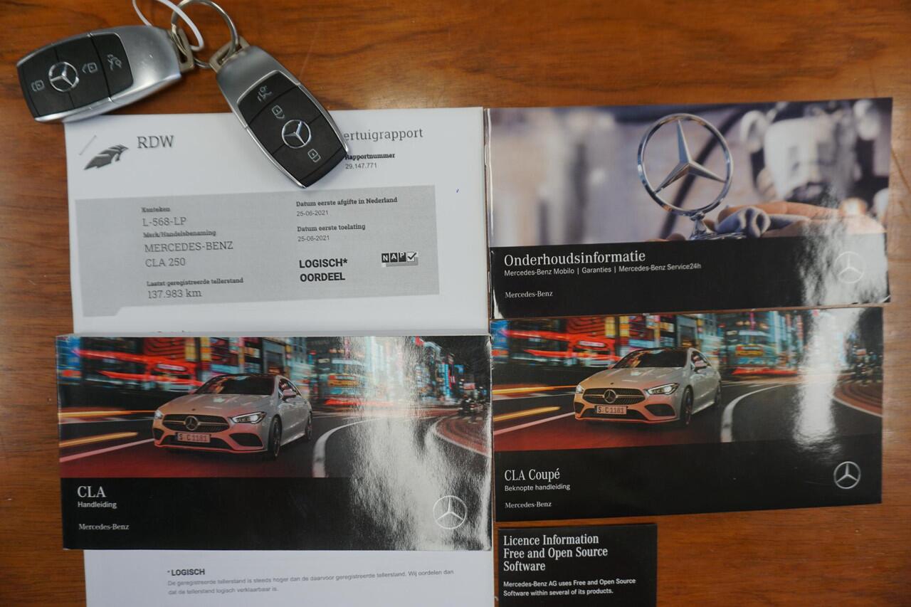 Mercedes-Benz CLA-KLASSE 250 225PK/Led-Matrix/18Inch./Sportstoelen Leer/ Dealeronderhouden