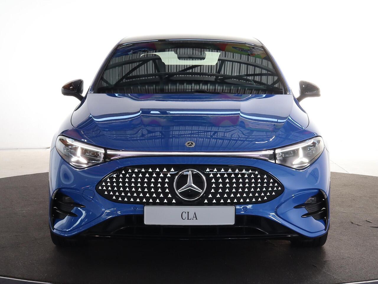 Mercedes-Benz CLA-KLASSE 250+ Launch Edition 85 kWh | Night | Panoramadak | DISTRONIC | Achteruitrijcamera | Dodehoekassistent | Trekhaak |