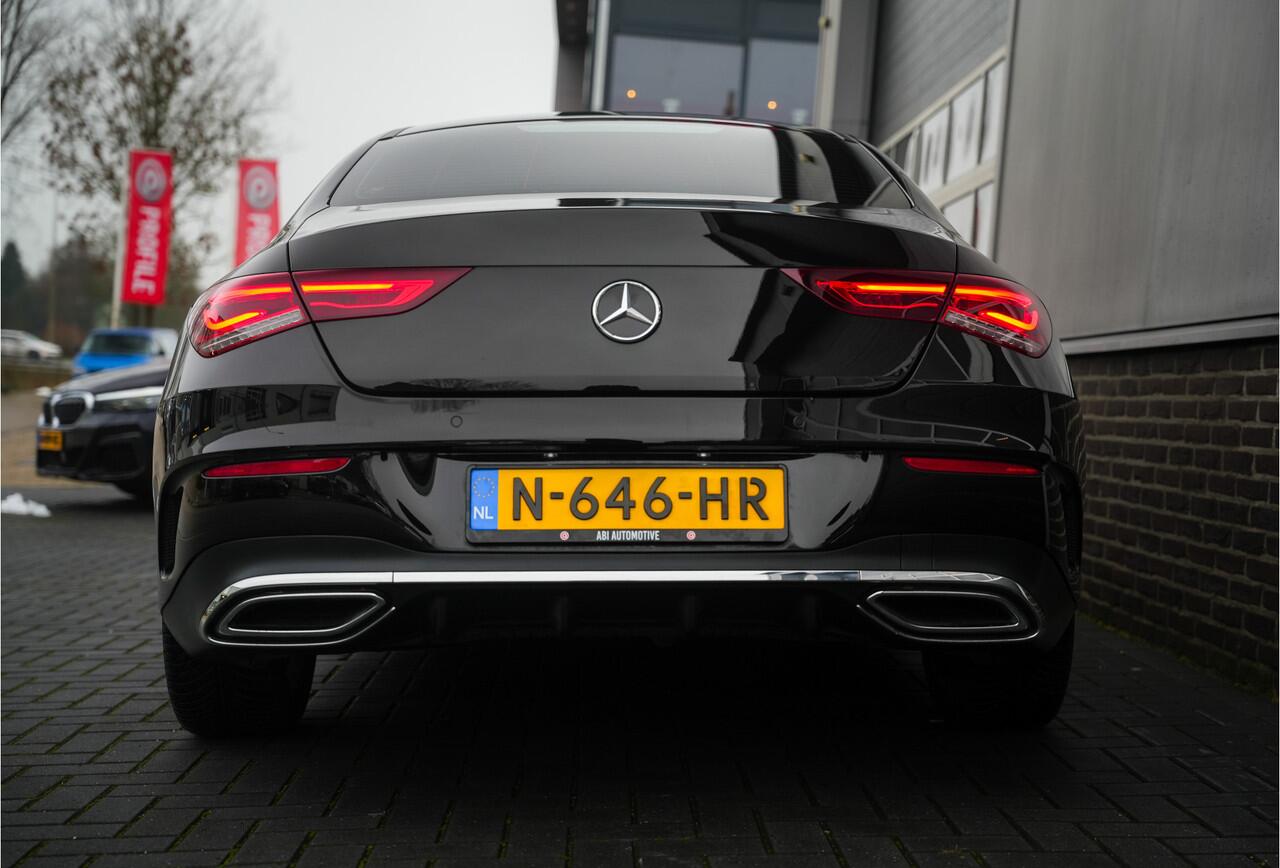Mercedes-Benz CLA-KLASSE 180 136 pk Business Solution Luxury AMG-Sportpakket / Sfeer-Verl./ Led-Koplamp/ Sport-Stoelen/ Stoel.Verw/ Camera/ 18'' LMV