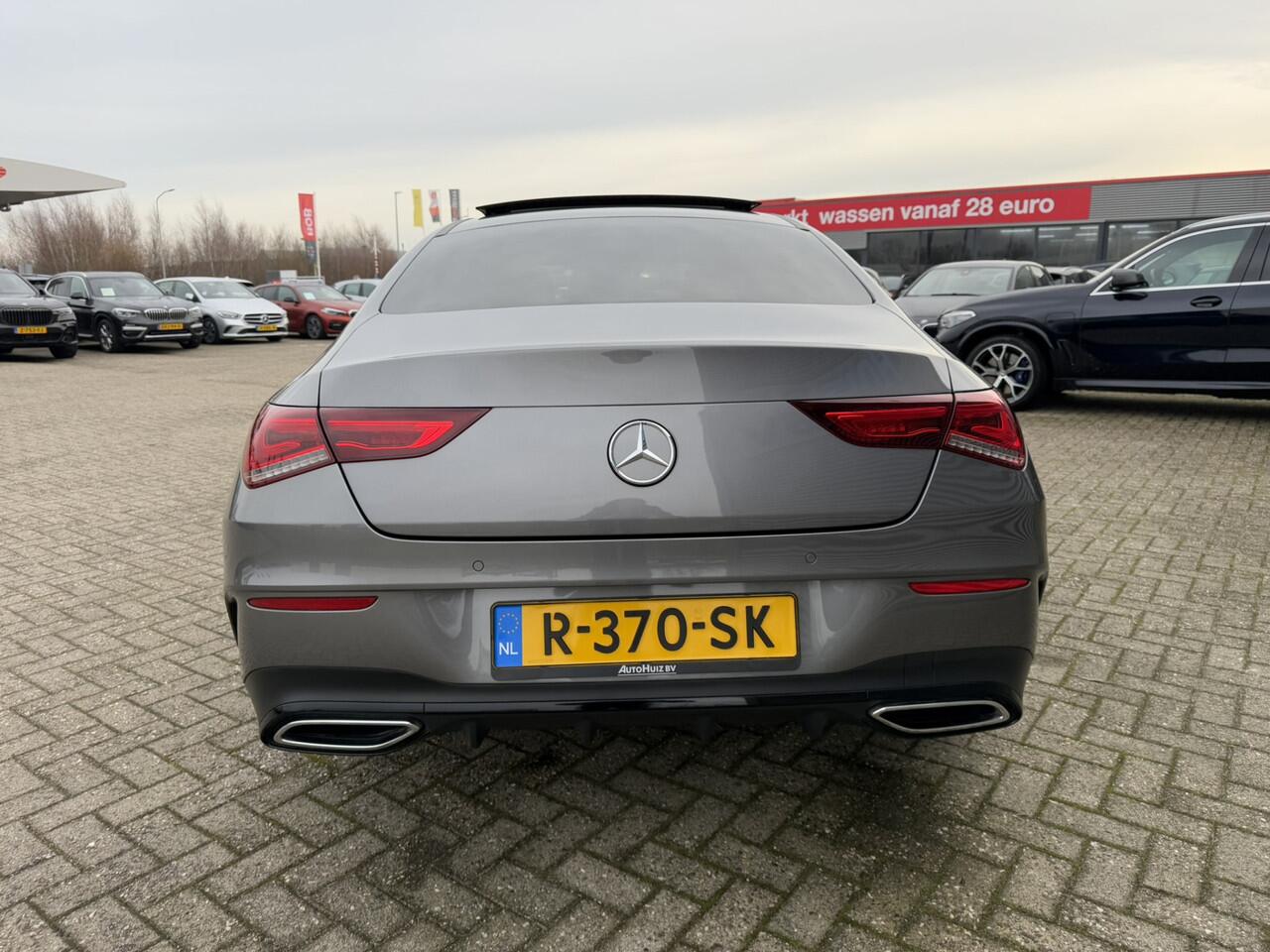 Mercedes-Benz CLA-KLASSE 180 AMG Line Panoramadak-/ Schuif-kanteldak Widescreen Keyless Entry Head-Up Display Ambienteverlichting ACC 19 Inch LED 360 Graden Camera Night Pakket BTW Vol!!