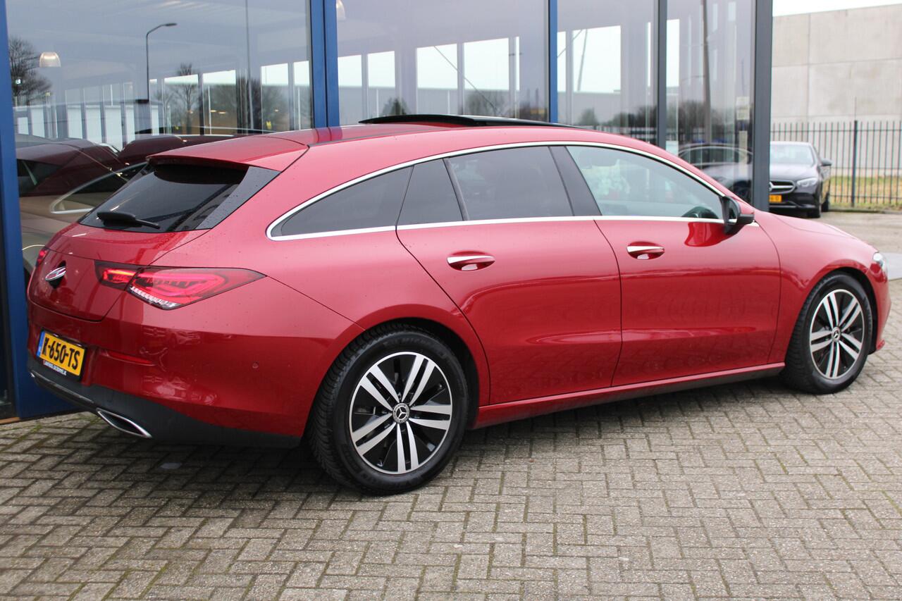 Mercedes-Benz CLA-KLASSE Shooting Brake 200 AUT7 Luxury Line PANORAMADAK LEDER MEMORY DISTRONIC SFEER CARPLAY KEY-LESS GO MULTIBEAM