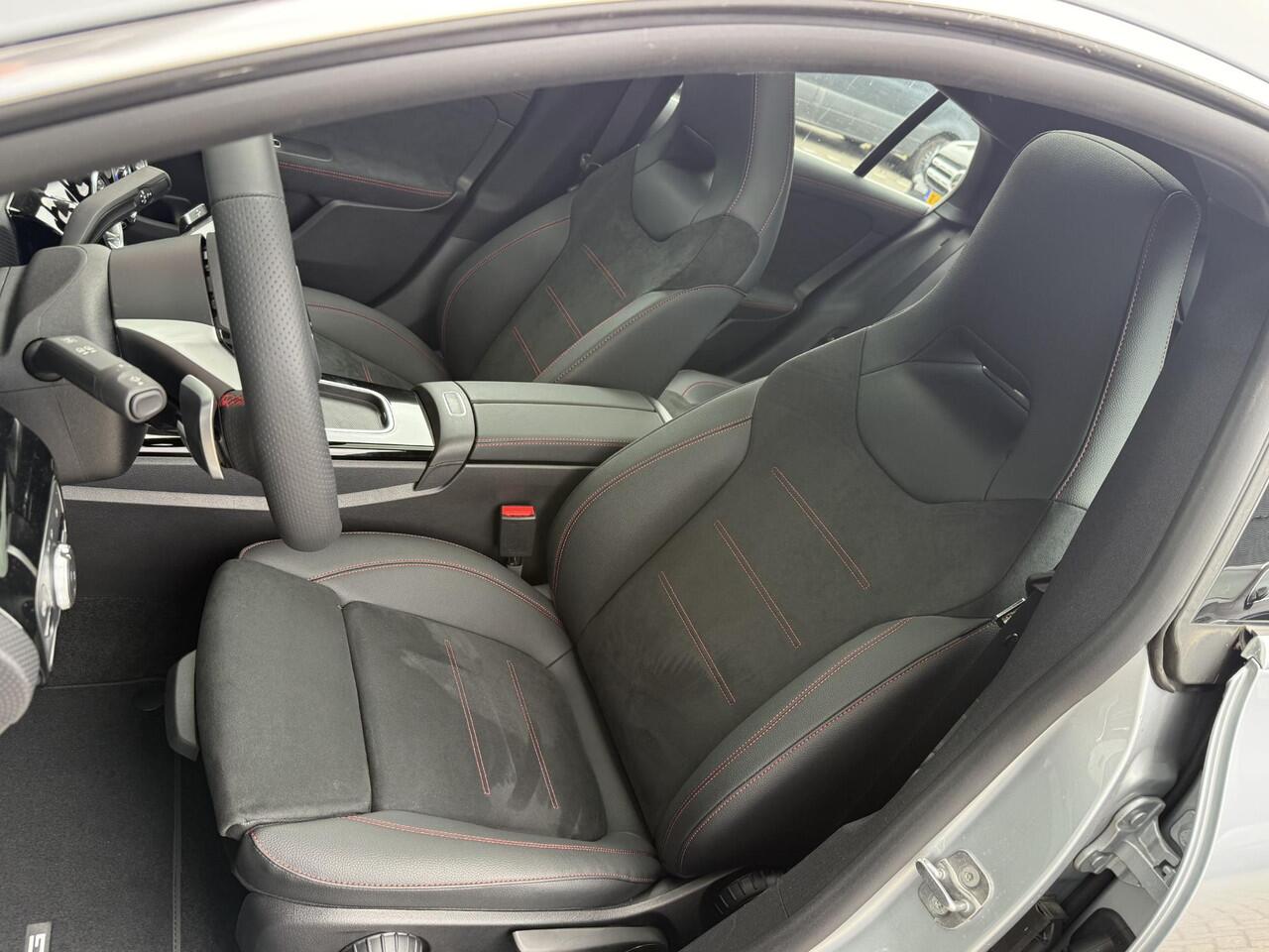 Mercedes-Benz CLA-KLASSE Shooting Brake 180 Star Edition LIMITED Panorama dak