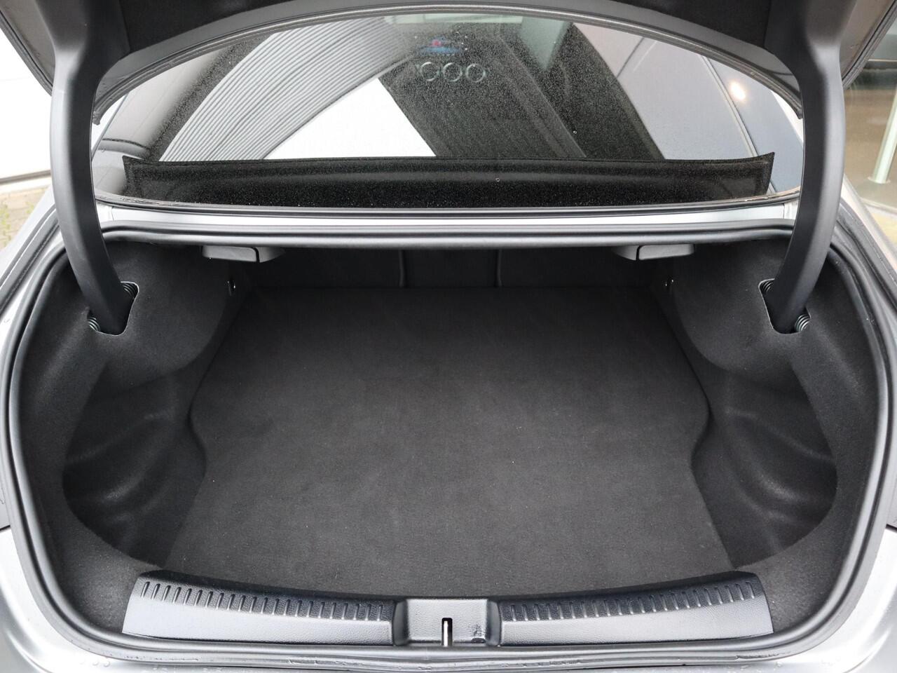 Mercedes-Benz CLA-KLASSE 250 e AMG Line