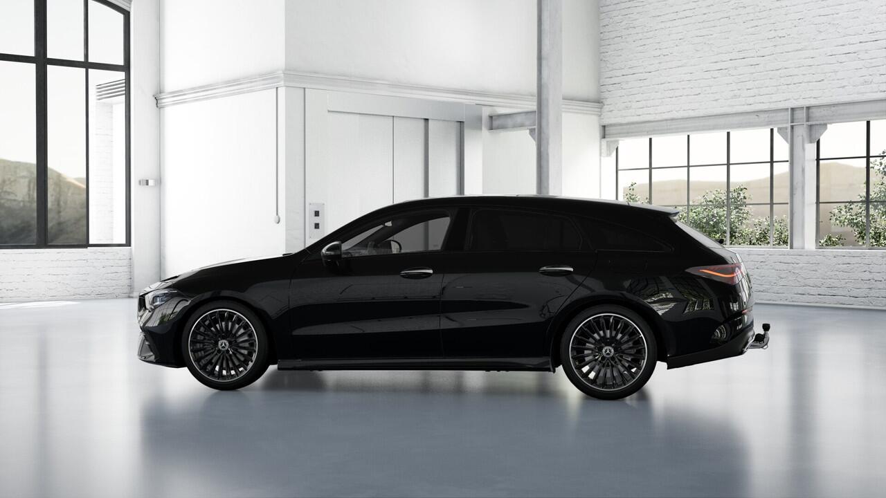 Mercedes-Benz CLA-KLASSE Shooting Brake 250 e AMG Line Plus LIMITED Edition | Nightpakket | Trekhaak | KEYLESS GO-comfortpakket | 360°-camera | Head-up display | Antidiefstalpakket GUARD 360° Plus | Dodehoekassistent | EASY PACK achterklep |