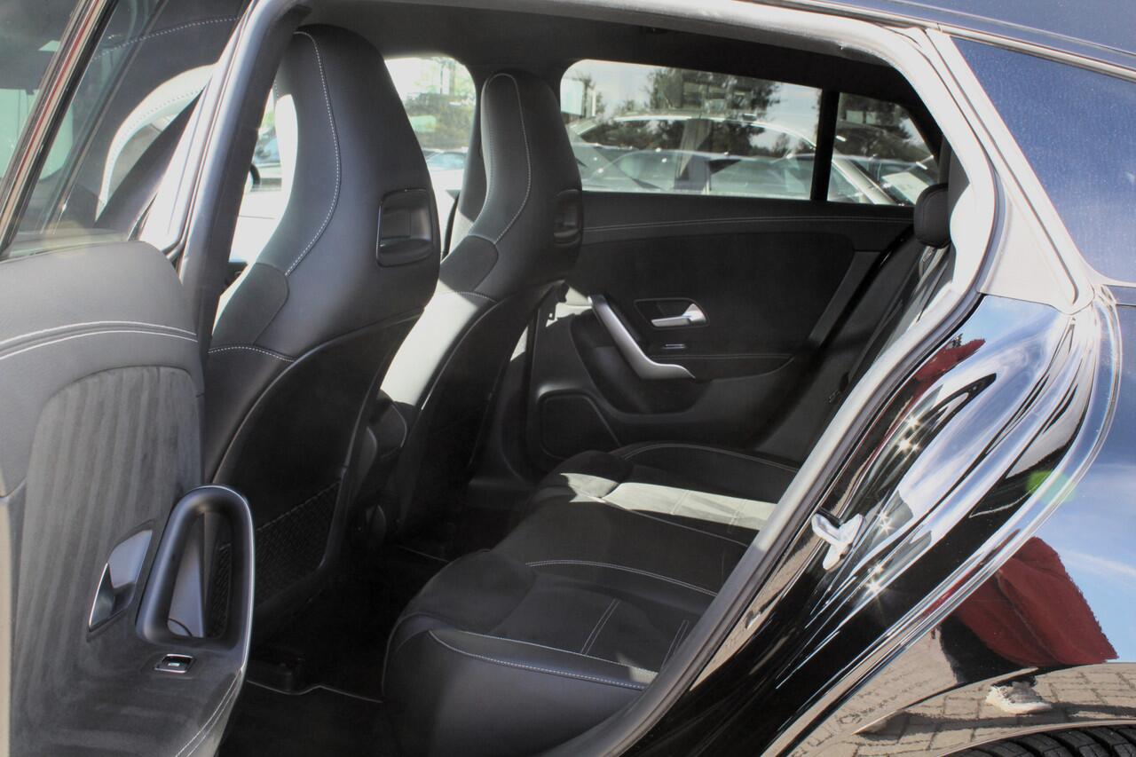 Mercedes-Benz CLA-KLASSE Shooting Brake 250 e Business Solution AMG LED CAMERA SFEERVERLICHTING