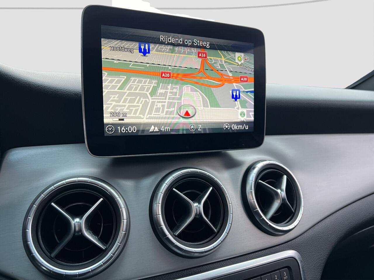 Mercedes-Benz CLA-KLASSE Shooting Brake 180 AMG Night Pack | NL AUTO | Pano | Stoelverw. | Half Leder