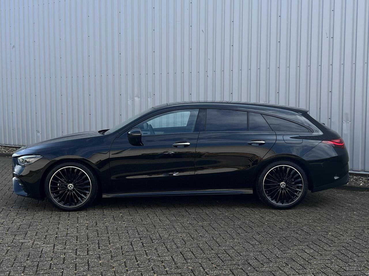 Mercedes-Benz CLA-KLASSE Shooting Brake 180 AMG | Panoramadak | | Premium Pakket | Night Pakket | Panoramadak | Trekhaak | MULTIBEAM LED Koplampen | Apple CarPlay | Android Auto | Advanced Sound System