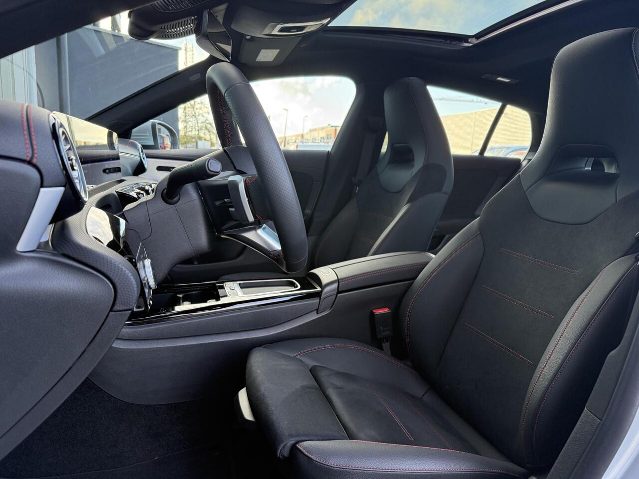 Mercedes-Benz CLA-KLASSE Shooting Brake 180 Star Edition LIMITED Panorama dak