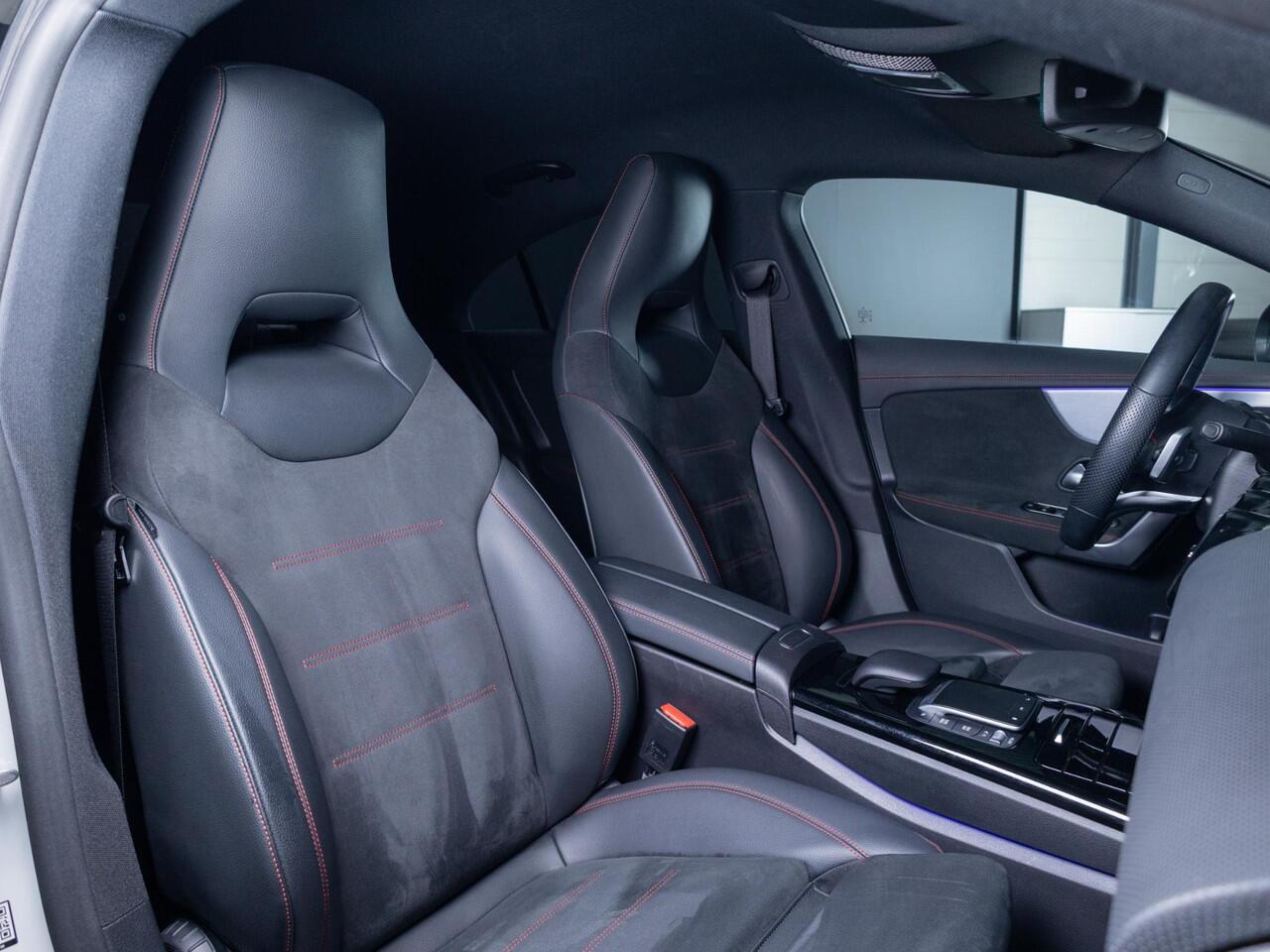 Mercedes-Benz CLA-KLASSE Coupé 250 e Business Solution AMG Limited