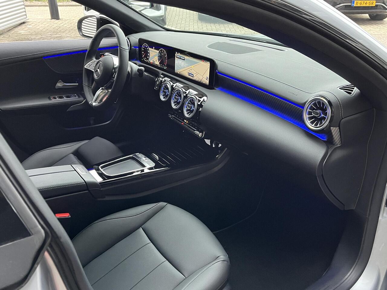 Mercedes-Benz CLA-KLASSE Shooting Brake 180 Luxury Line