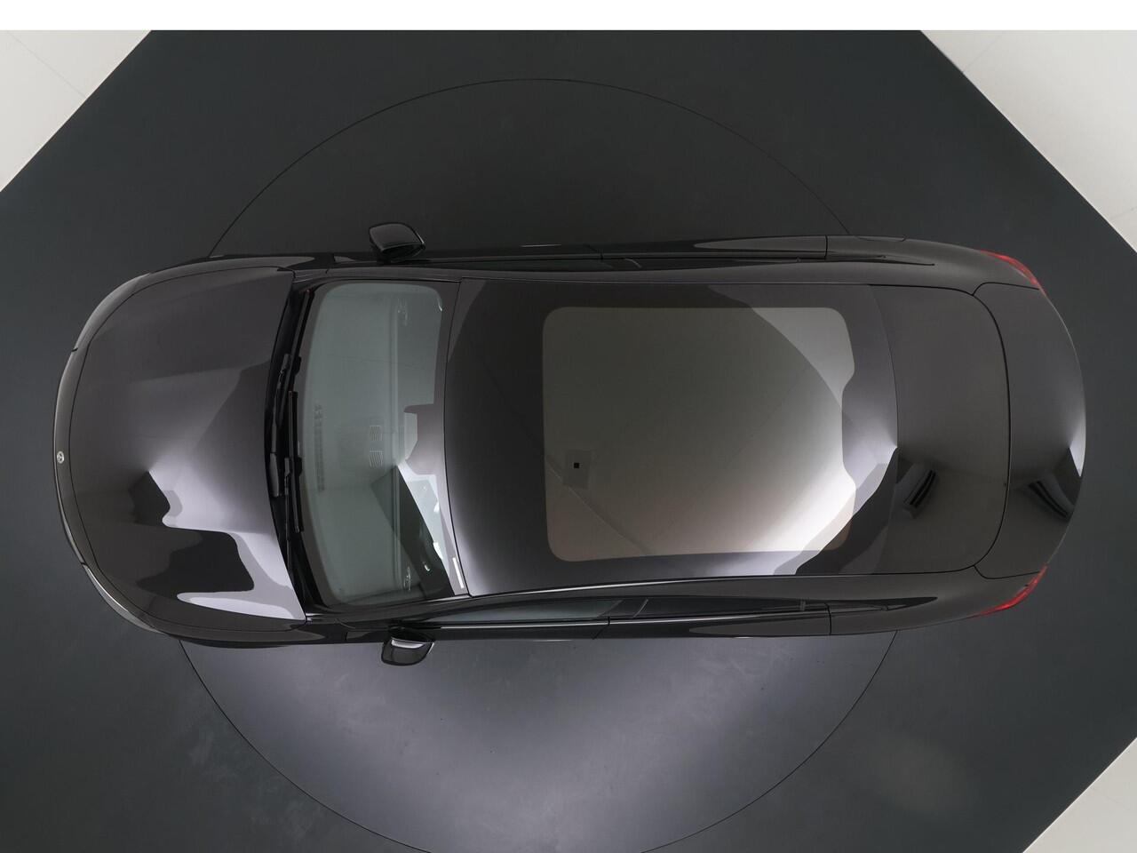 Mercedes-Benz CLA-KLASSE 250+ Launch Edition 85 kWh Accu | Memorystoelen | Warmtepomp | Multibeam Led | Stoelverwarming Voorin | Distronic Cruise Control | Achteruitrijcamera | Nightpakket | Dodehoekassistent