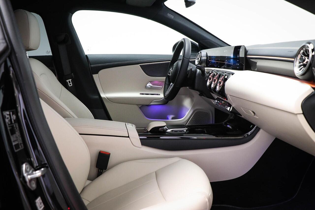 Mercedes-Benz CLA-KLASSE Shooting Brake 180 Luxury Line | PREMIUM PACK | MATRIX LED | DAB | APPLE | CAMERA