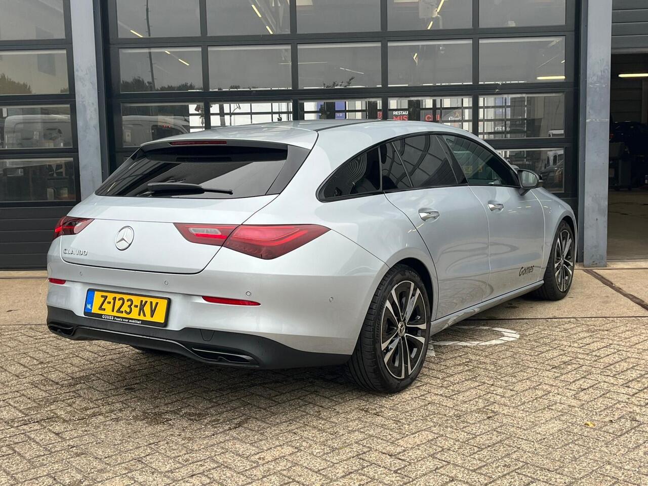 Mercedes-Benz CLA-KLASSE Shooting Brake 180 Luxury Line