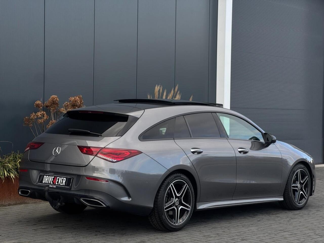 Mercedes-Benz CLA-KLASSE Shooting Brake 180 Bns Sol. AMG FULL PANO SFEER NAVI CAMERA