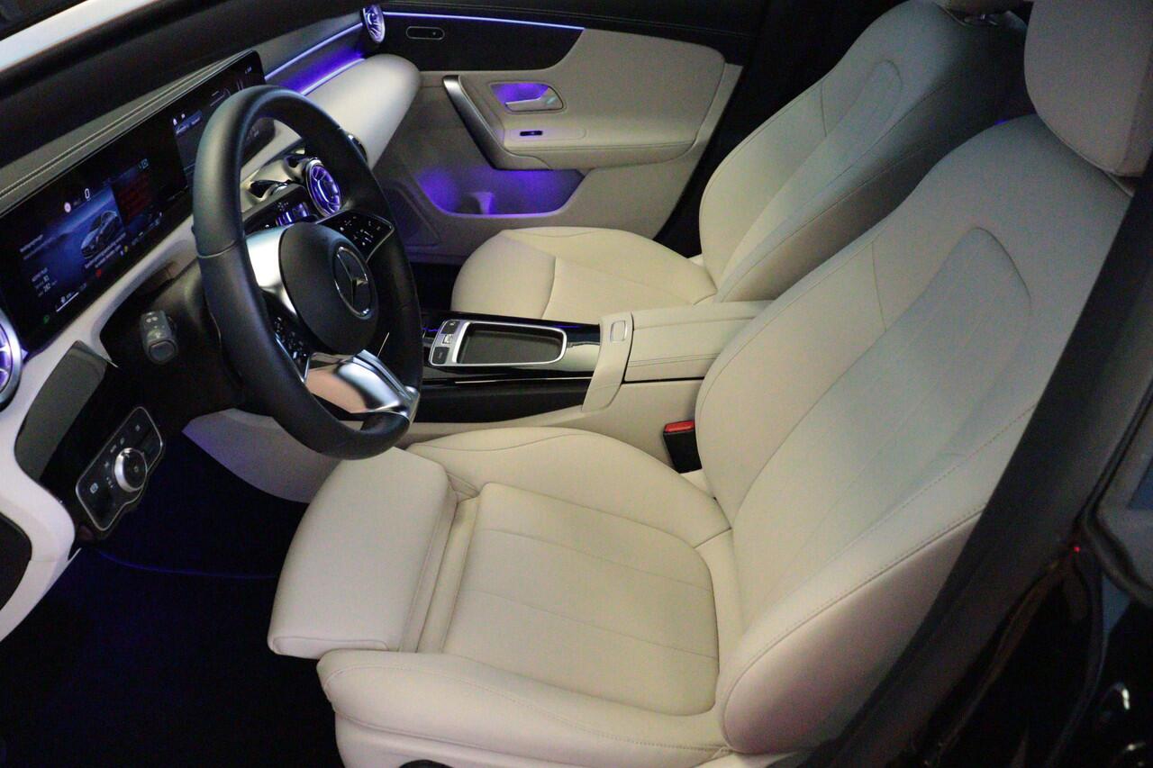 Mercedes-Benz CLA-KLASSE 180 Luxury Line Automaat | NAVI | 360-CAMERA | ADAP CRUISE | STOELVERW | AMBIENT-LIGHT |