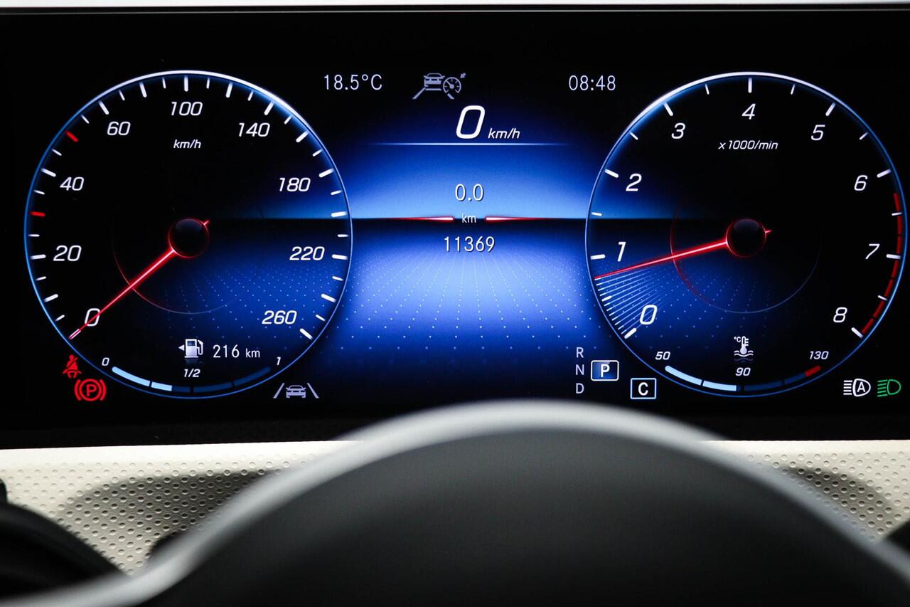 Mercedes-Benz CLA-KLASSE Shooting Brake 180 Luxury Line | PREMIUM PACK | MATRIX LED | DAB | APPLE | CAMERA