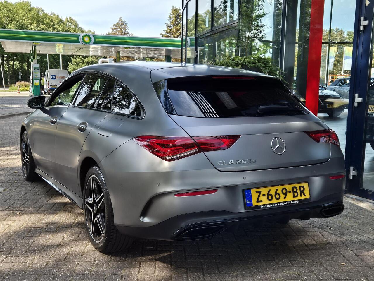 Mercedes-Benz CLA-KLASSE Shooting Brake 250 e Premium | Designo Mountaingrijs Magno | AMG LINE | ECC | PDC+Camera | Stoelverwarming |