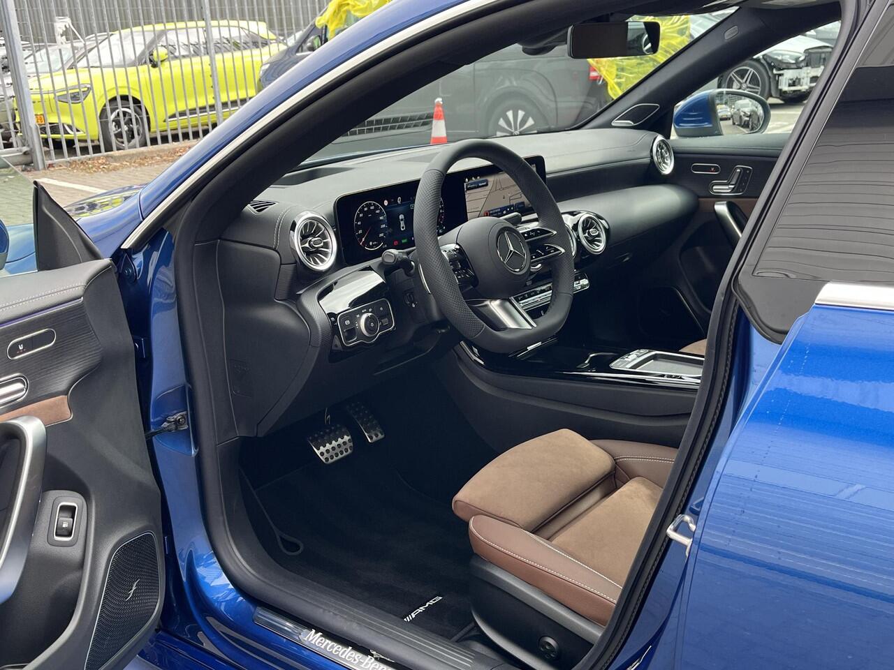 Mercedes-Benz CLA-KLASSE 250 e AMG | Premium Plus