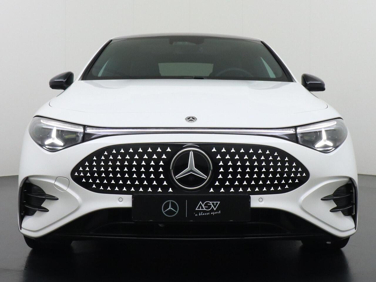 Mercedes-Benz CLA-KLASSE 250+ Launch Edition 85 kWh Accu | Trekhaak Wegklapbaar | Memorystoelen | Warmtepomp | Multibeam Led | Stoelverwarming Voorin | Distronic Cruise Control | Achteruitrijcamera | Nightpakket | Dodehoekassistent