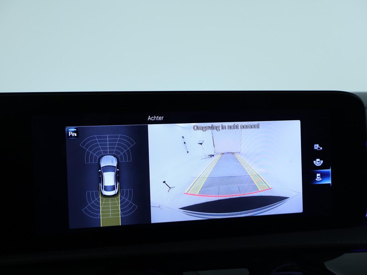 Mercedes-Benz CLA-KLASSE 200 AMG line | Night Pakket | Sfeerverlichting | Parkeerpakket+achtercamera | LED koplampen | Inclusief 24 maanden MB Certified garantie voor Europa.