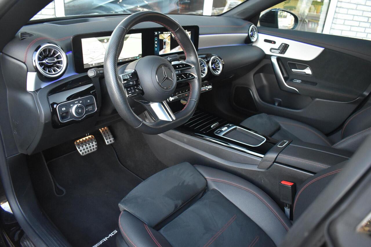 Mercedes-Benz CLA-KLASSE Shooting Brake 180 AMG Sfeer Pano HUD Elc. Stoelen 360 Camera