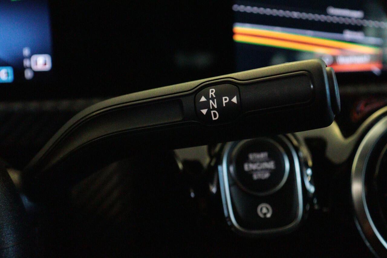 Mercedes-Benz CLA-KLASSE Shooting Brake 180 Business Line Automaat | NAVI | CAMERA + PDC | STOELVERW | WIDE-SCREEN | ELEKTR KLEP |