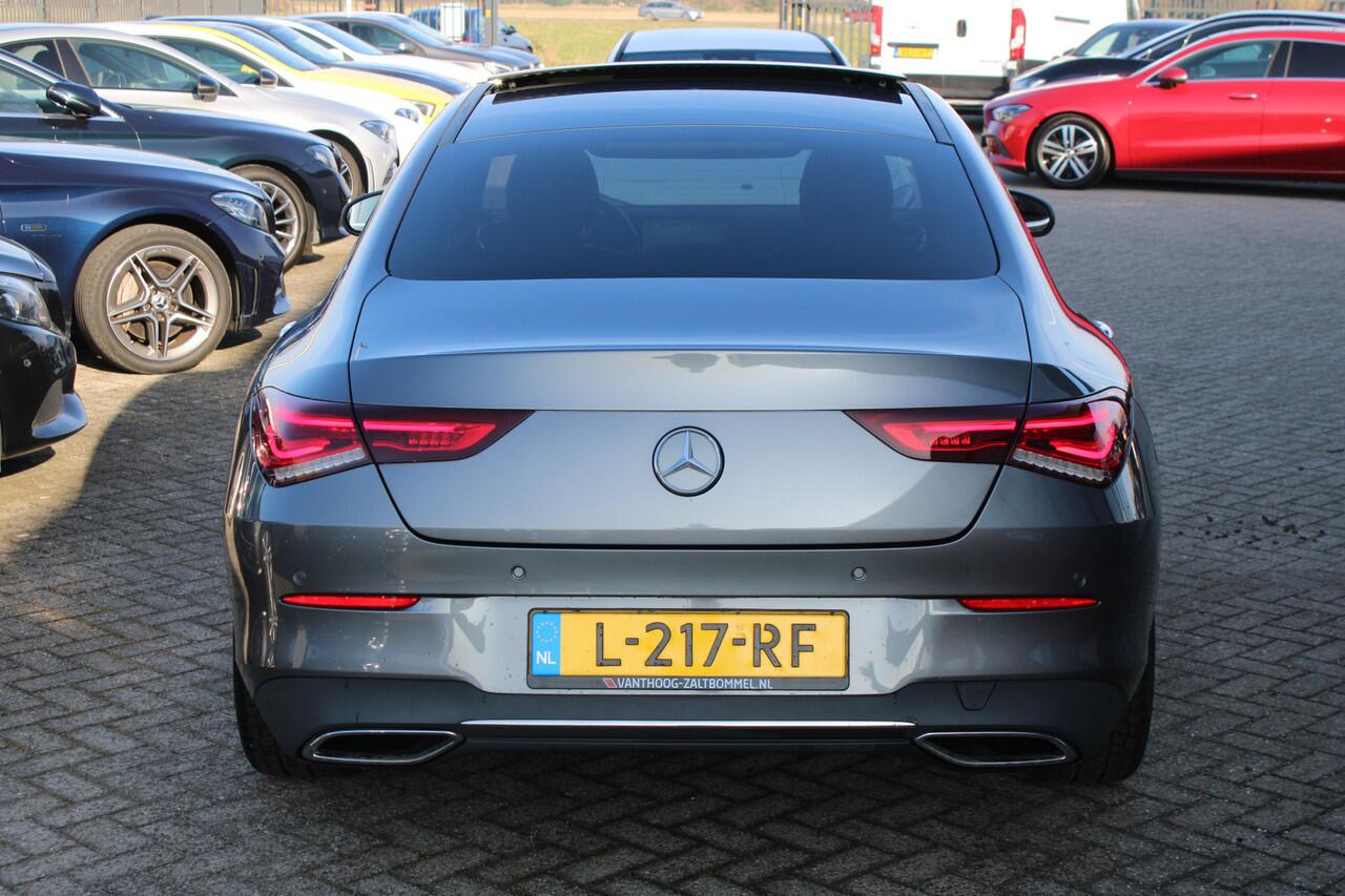 Mercedes-Benz CLA-KLASSE 200 AUT7 Luxury Line PANORAMADAK LEDER SFEER CARPLAY KEY-LESS GO MULTIBEAM 18''