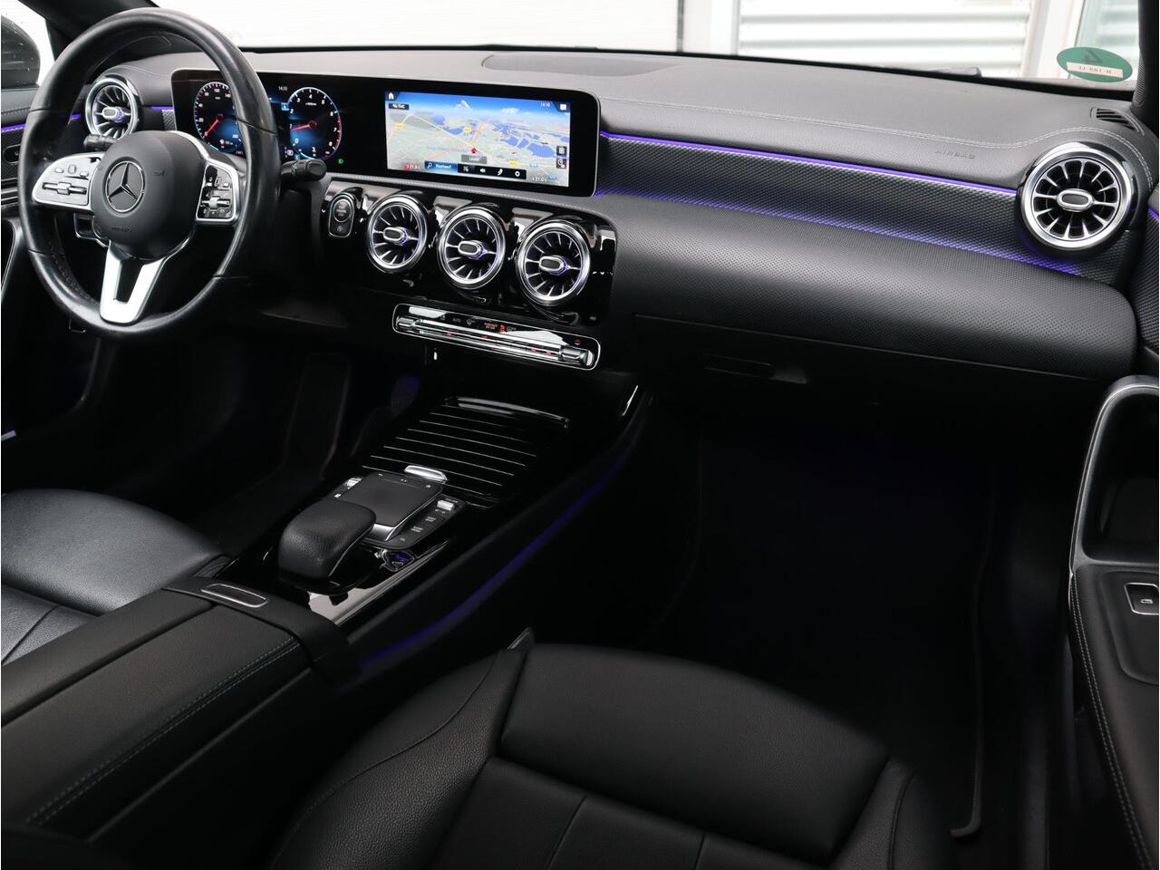 Mercedes-Benz CLA-KLASSE 180 Business Solution Luxury