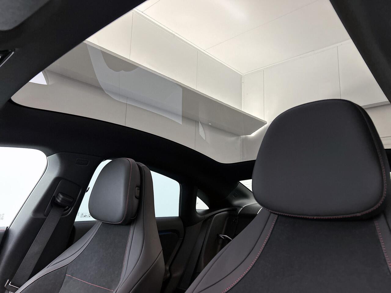 Mercedes-Benz CLA-KLASSE 250+ Launch Edition 85 kWh | Smartphone integratie | Antidiefstal pakket URBAN GUARD | Warmtepomp | Adaptieve Cruisecontrol | Memorypakket | 19 inch AMG velgen | Sierdelen aluminium |