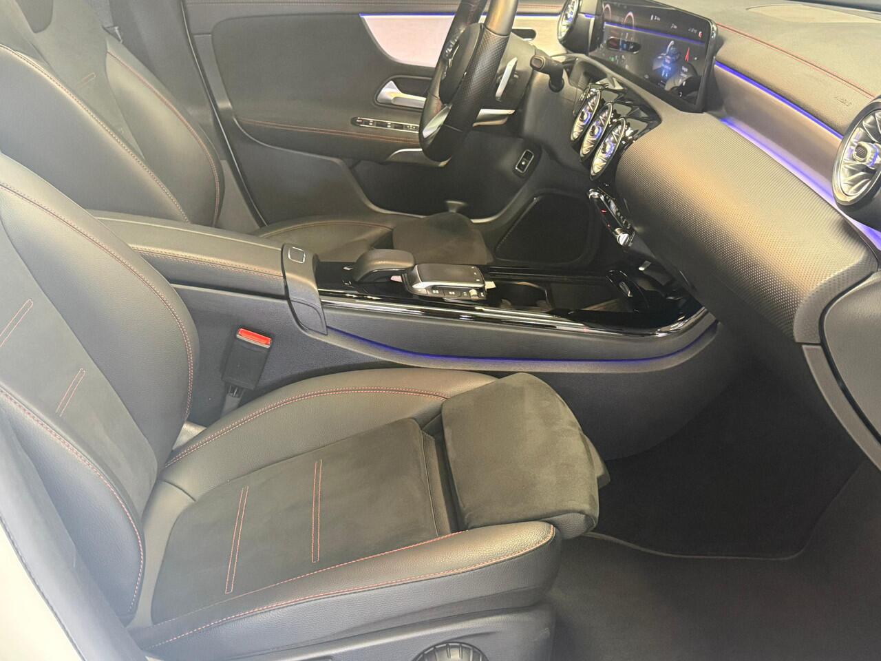 Mercedes-Benz CLA-KLASSE Shooting Brake 250e Amg Line Pano Navi Camera Led Zeer Compleet! 56dkm!