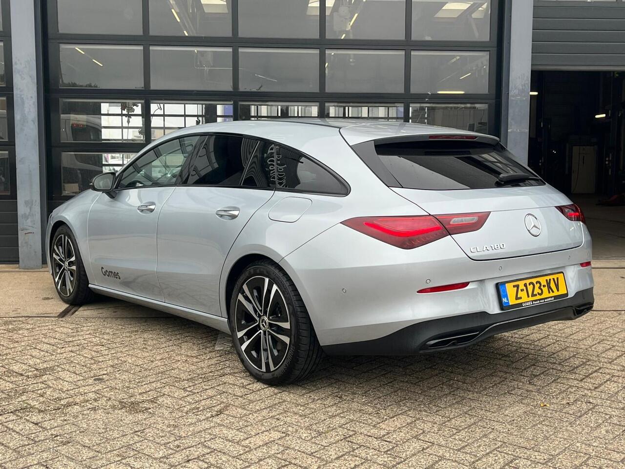 Mercedes-Benz CLA-KLASSE Shooting Brake 180 Luxury Line