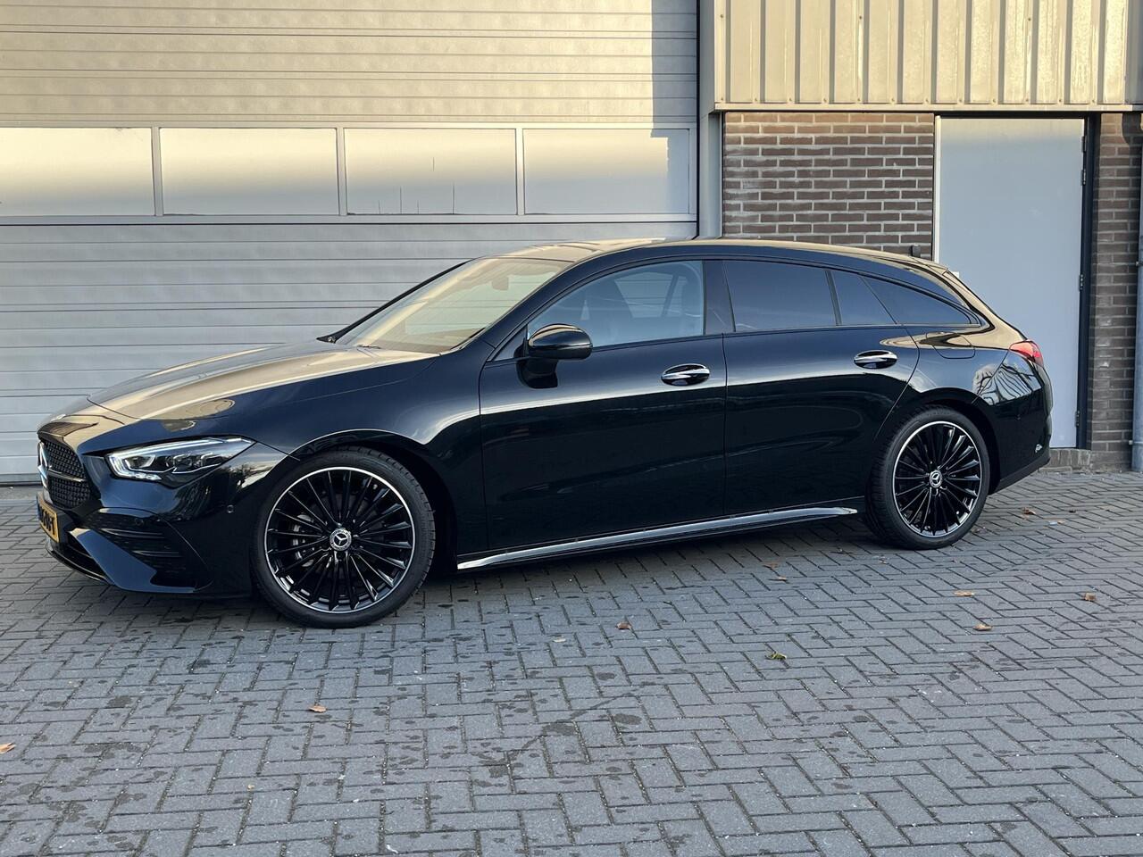 Mercedes-Benz CLA-KLASSE Shooting Brake 180 Star Edition AMG | Night Pakket | Panoramadak | MULTIBEAM LED Koplampen | Dodehoekassistent | Apple CarPlay | Android Auto | Stoelverwarming | Sfeerverlichting | Elektrische Achterklep | Achteruitrijcamera